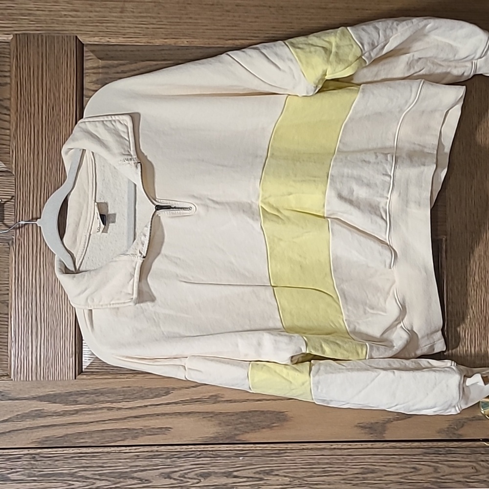A2. Universal thread pullover XL